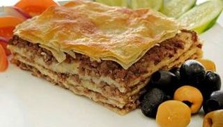  صينية الرقاق باللحم المفروم