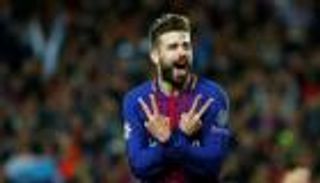 جيرارد بيكيه يعلن موقفه من العودة لمانشستر يونايتد