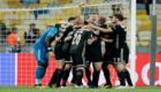 أياكس يتأهل لدور المجموعات بدوري أبطال أوروبا