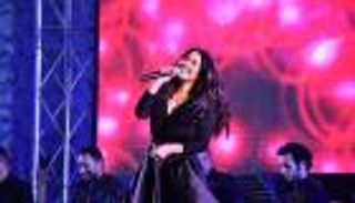 بالصور.. شيرين عبدالوهاب تحيي حفلا غنائيا على ضفاف النيل