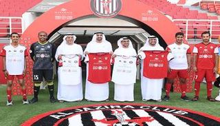 زي الجزيرة الإماراتي بشعار الأولمبياد الخاص