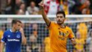 يونايتد ينافس السيتي على ضم نجم وولفرهامبتون