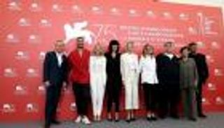 بالصور.. أول هبوط على القمر بافتتاح مهرجان فينيسيا السينمائي