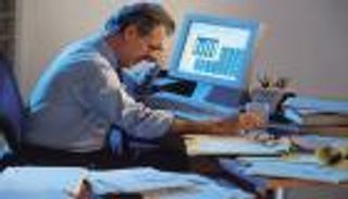 احذر.. الجلوس لفترات طويلة يصيب بالخرف