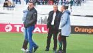 إقالة رئيس ومدرب مولودية الجزائر بسبب أفريقيا