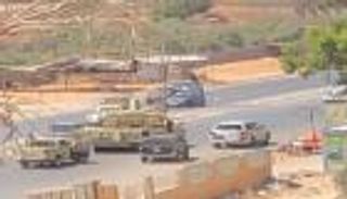 إجلاء 300 مهاجر علقوا وسط معارك المليشيات في طرابلس