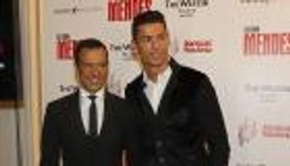 وكيل رونالدو يفتح النار على "يويفا" بسبب تتويج مودريتش