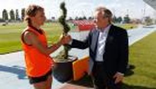 رئيس ريال مدريد يفتح النار على إنتر ميلان بسبب مودريتش