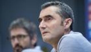 فالفيردي يوضح موقفه من استبعاد إنريكي لظهير برشلونة