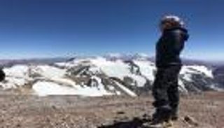 الإماراتية هنادي الهاشمي متسلقة الجبال تروي طموحها لـ"العين الإخبارية"