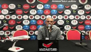 فييرا خلال المؤتمر الصحفي عقب الخسارة الثقيلة