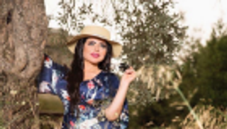 حليمة بولند تتألق بـ"الأزرق" بعد تراجعها عن الاعتزال