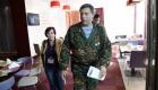 فرنسا تشدد على ضرورة إعادة النظر في عملية السلام بأوكرانيا