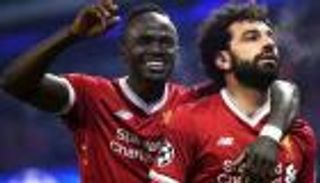 فيديو.. ماني يشعل مواقع التواصل بتنظيف حمام مسجد في ليفربول