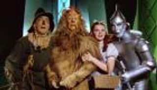 حذاء بطلة "ساحر أوز" يظهر من جديد بعد 13 عاما من السرقة