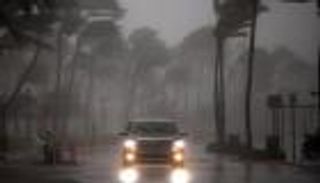 العاصفة جوردون تضعف بعد وصولها اليابسة عند حدود ألاباما ومسيسبي