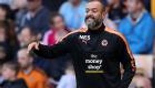 مدرب ولفرهامبتون يدخل ضمن المرشحين لخلافة مورينيو في يونايتد