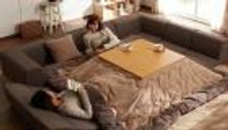 "كوتاتسو".. نظام تدفئة تقليدي يجمع اليابانيين في برد الشتاء