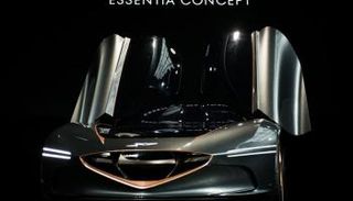 موديل إسينتيا