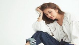 مصممة الأزياء الصينية 