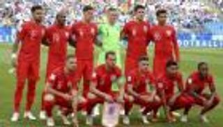 أسطورة ألمانيا يتوقع استمرار تطور كتيبة إنجلترا الشابة