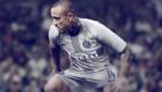 إنتر ميلان يكشف عن زيه الثالث للموسم الحالي