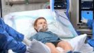 "هال".. روبوت أمريكي يتنفس وينزف الدماء