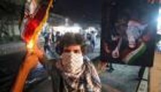 10 صور ترسم غضب البصرة ضد الوجود الإيراني في العراق