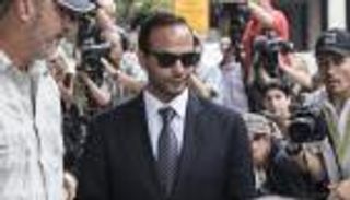 سجن مستشار ترامب السابق 14 يوما في إطار التحقيق حول التدخل الروسي