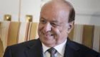 هادي يطمئن اليمنيين على صحته ويؤكد أنه لن يسمح بالتجربة الإيرانية