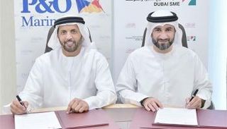 جانب من توقيع الاتفاقية