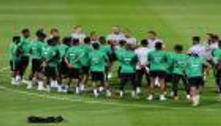 بيتزي يغلق تدريبات "الأخضر" استعداداً لودية بوليفيا