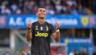 لاعب ساسولو يتمنى مواصلة صيام رونالدو عن الأهداف