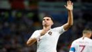 بيبي يحتفل بالمئوية الدولية أمام إيطاليا