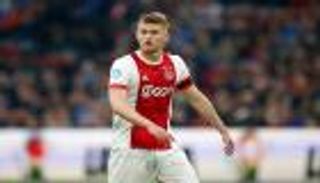 يوفنتوس يستهدف ضم مدافع أياكس في الشتاء