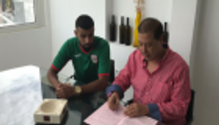 الملعب التونسي يتعاقد مع لاعب موناكو الأسبق