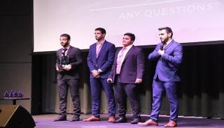 جامعيون في الإمارات يخترعون جهازاً يوفر الكهرباء لمليار إنسان