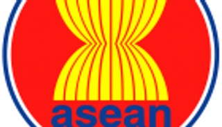 حرب التجارة الأمريكية - الصينية تطغى على نقاشات منتدى آسيان الاقتصادي