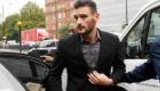 حرمان حارس توتنهام من القيادة لمدة 20 شهرا