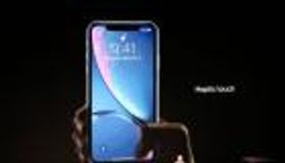 أبل تكشف عن أحدث هواتفها الجديدة بميزات جذابة