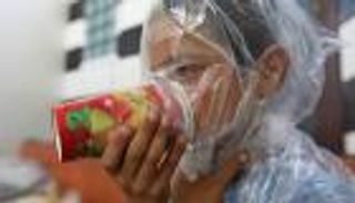 أكواب محشوة بالقطن.. إدلب تتأهب لهجوم كيميائي