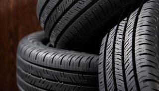 الكساد يضرب سوق إطارات السيارات في إيران