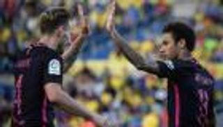 راكيتيتش يوضح محاولات نيمار وألفيس إقناعه بالانتقال إلى سان جيرمان