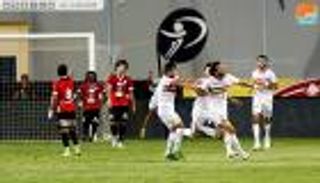 الزمالك يقسو على الجيش ويتصدر الدوري المصري