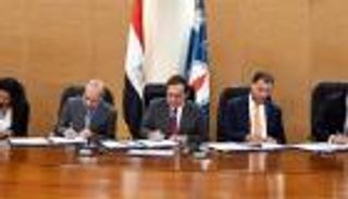 مصر توقع اتفاقيتين للتنقيب عن البترول والغاز باستثمارات مليار دولار