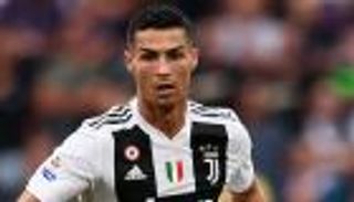 مدربه السابق: رونالدو كان مغرما بإيطاليا منذ سنوات
