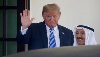 ترامب لدى استقباله أمير الكويت في واشنطن- أرشيفية