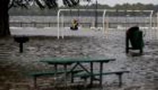 ارتفاع عدد ضحايا إعصار فلورنس في شرق أمريكا