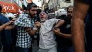 اعتقالات خلال تظاهرة لدعم عمال بناء مطار إسطنبول الثالث بتركيا