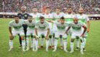 4 أوراق دفاعية جديدة تدعم منتخب الجزائر في موقعتي بنين